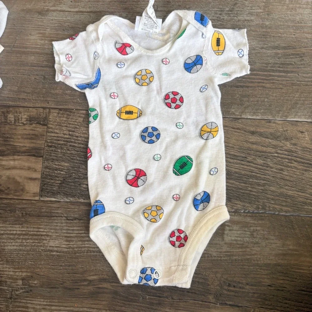 Carters Baby Boys Sports Ball Print Bodysuit White Short Sleeve 0-3 Months Vtg